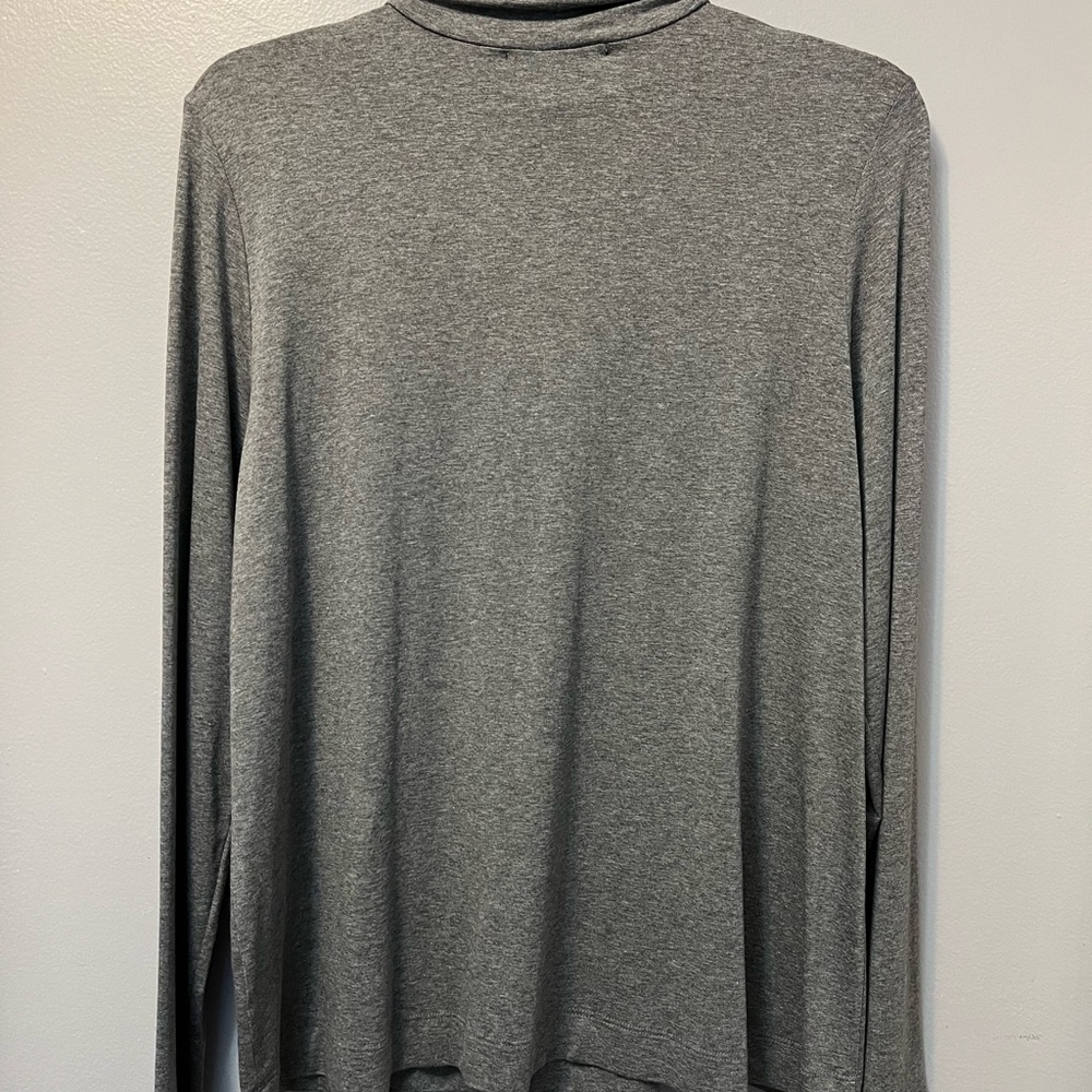 New with tags karen Kane turtleneck